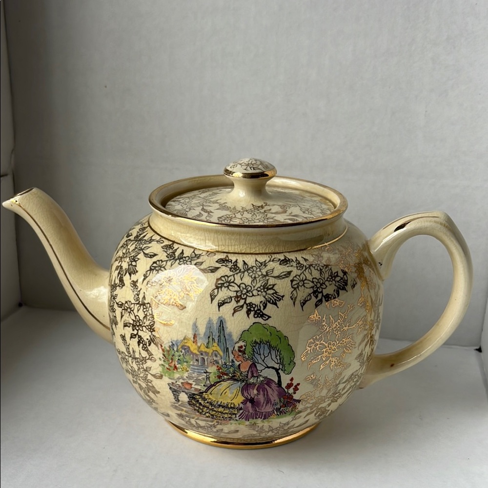 Sandler Cream Floral Teapot